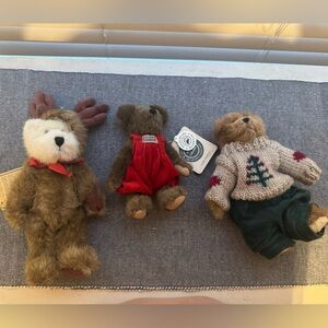 3 RETIRED BOYD BEARS